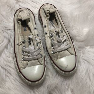 Women’s white converse slip on shoes size 7
